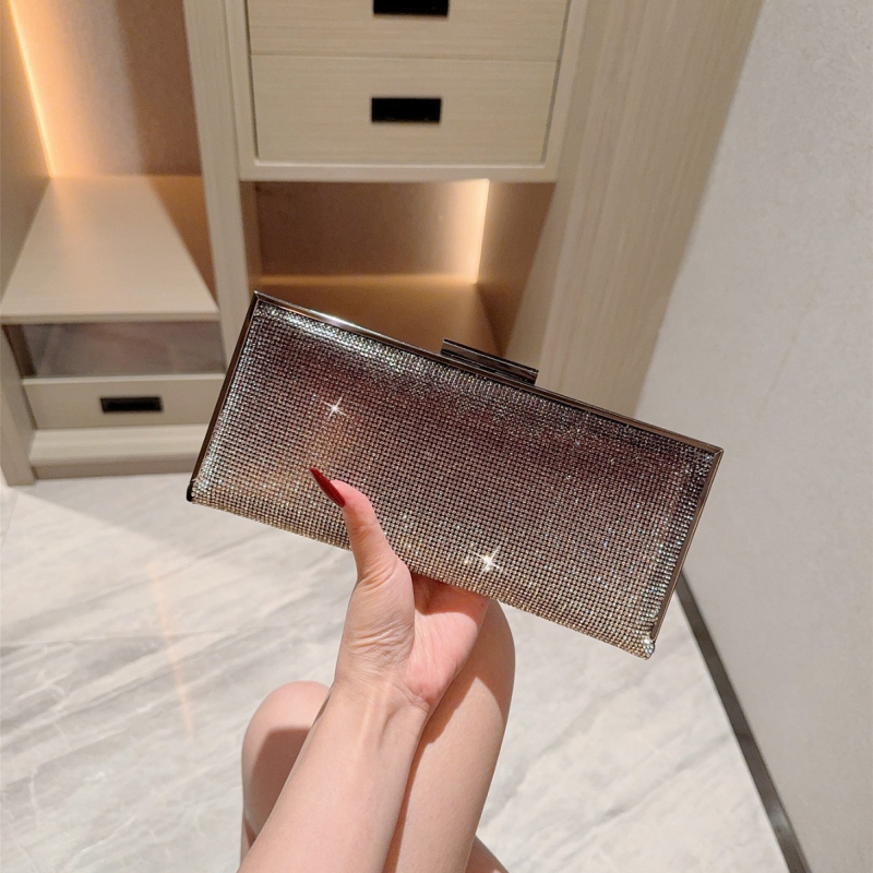 Női estélyi táska, rhinestone kövekkel, vízszintes négyszögletes forma, záras nyitás, poliészter bélés, ősz 2025