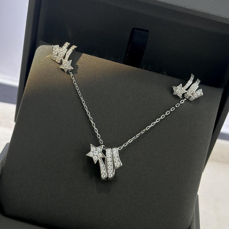 Σετ κλιπ για τα αυτιά και κολιέ με τρεις σειρές διαμαντιών, S925 ασήμι, τεχνητά διαμάντια, μοτίβο φυτών