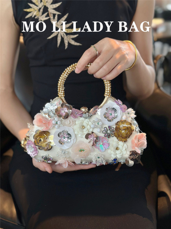 Mindennapi keresztbody táska kézzel készített virágos fém gyűrű fogantyúval, poliészter, mágneses zár, 2025 tél, mindennapi használatra