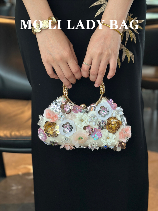 Mindennapi keresztbody táska kézzel készített virágos fém gyűrű fogantyúval, poliészter, mágneses zár, 2025 tél, mindennapi használatra