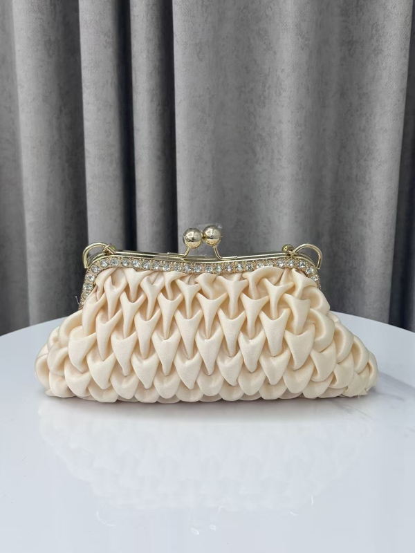 Rhinestone strasszos bál táska satin felülettel, nőies kézitáska vállon vagy keresztbe, kis négyzet alakú forma, zárható, telefon- és dokumentumzsebek, poliészter bélés