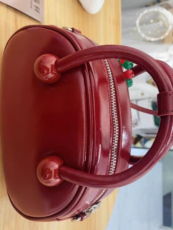 PU táska uniszex stílusban, Boston stílusú táska, cipzár, poliészter bélés, egy vállpánt