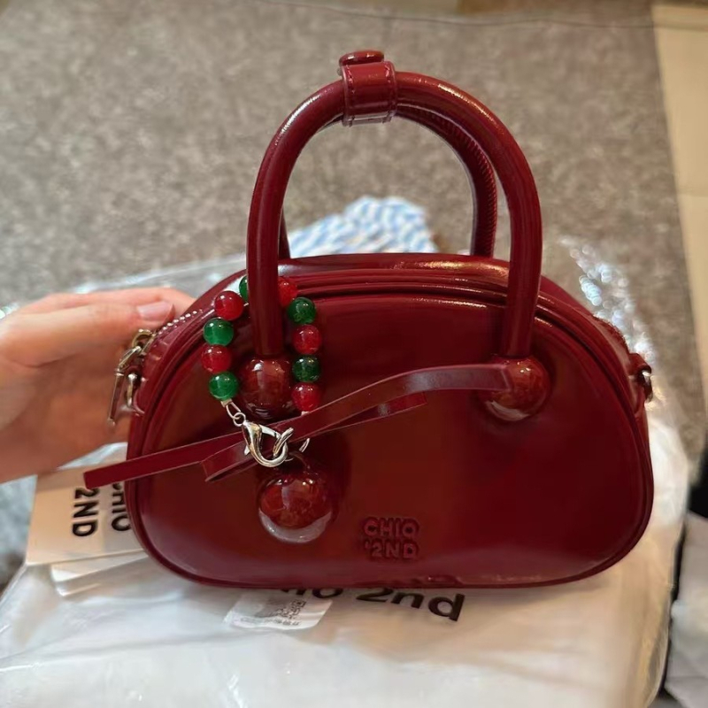 PU táska uniszex stílusban, Boston stílusú táska, cipzár, poliészter bélés, egy vállpánt