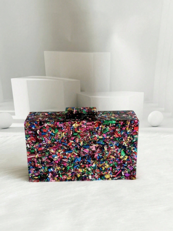 Estélyi táska akrilból, vízszintes négyzet alakú, mágneses csattal, mobiltelefon zseb, pamut bélés