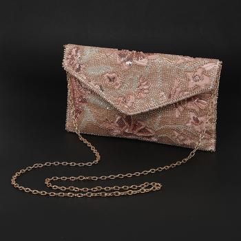 Estélyi válltáska poliészterből, vízszintes téglalap alakú, flap nyitású, belső telefontartó zseb, súly 200 g