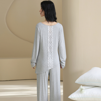 Ženski set pidžama — modalna tkanina, dugi rukavi, kapuljača, V-izrez, čipkasti stil princeze