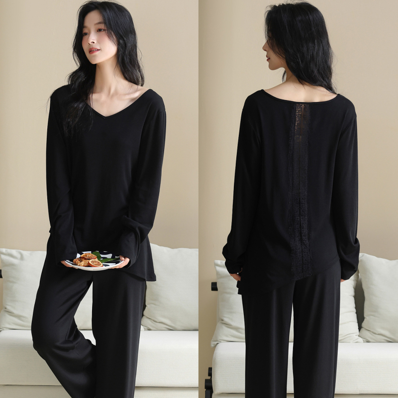 Ženski set pidžama — modalna tkanina, dugi rukavi, kapuljača, V-izrez, čipkasti stil princeze