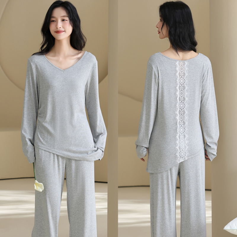 Ženski set pidžama — modalna tkanina, dugi rukavi, kapuljača, V-izrez, čipkasti stil princeze