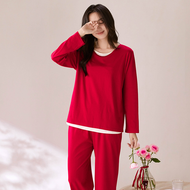 Ženski pidžama set od 100% pamuka, kapuljača, minimalistički stil, okrugli ovratnik, dugi rukavi, dugi hlače, prozračan