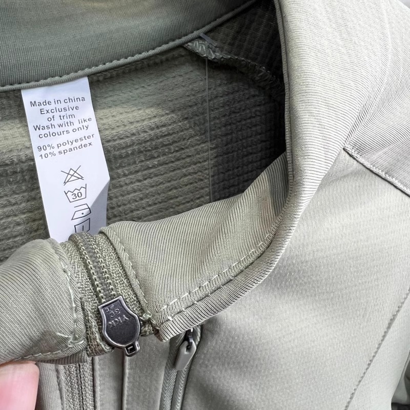 Muška majica s stojećim ovratnikom, tan flis, sportski elastičan osnovni sloj, dugi rukavi s poluzipom
