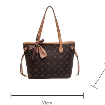 PU tote torba s horizontalnim kvadratnim oblikom, zatvaranje na zip, unutarnji džepovi za telefon, ID i džep s zatvaračem