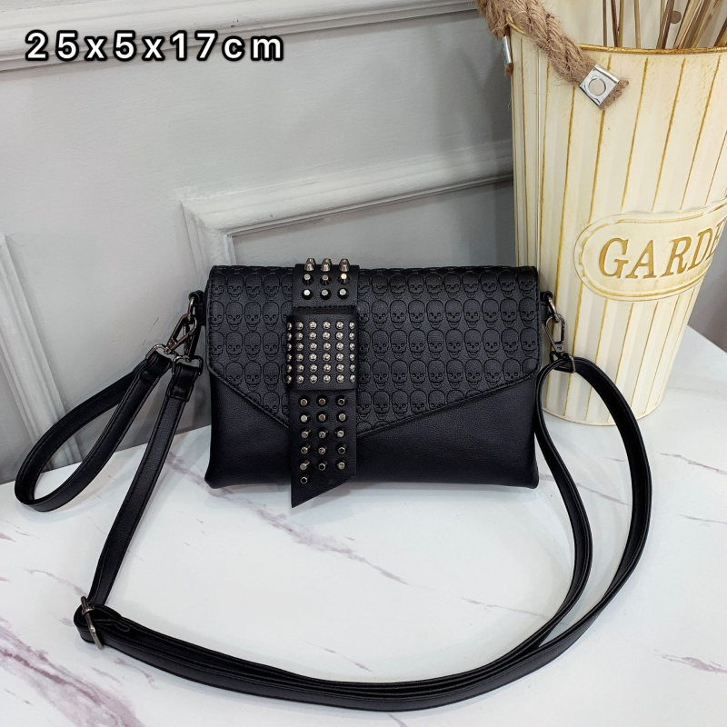 Ženska crossbody torba od PU materijala, s rivet detaljima, pravokutnog oblika, magnetsko zatvaranje, unutarnji džepovi: zip, džep za telefon i džep za ID
