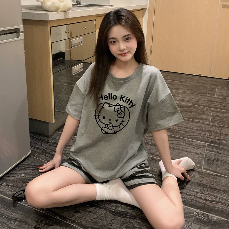 Női pamut pizsama készlet, két darab, kerek nyakú felső és 3/4-es ujjú, rövidnadrág, könnyű anyag 141–160 g/m², nyár 2025