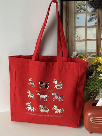 Vászon tote táska, utcai stílus, vízszintes négyszög alakú, mágneszár, belső cipzáras zseb