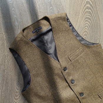 Γιλέκο σε σχήμα Υ, στερεό μοτίβο, 70% πολυεστερικό μείγμα, ύφασμα συνθετικών ινών, Χειμώνας 2024