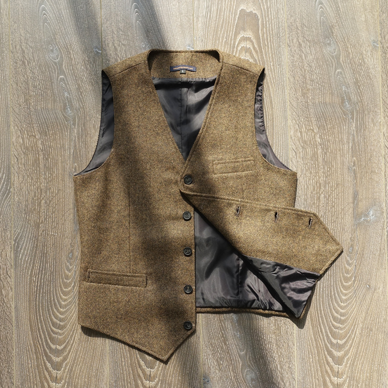 Γιλέκο σε σχήμα Υ, στερεό μοτίβο, 70% πολυεστερικό μείγμα, ύφασμα συνθετικών ινών, Χειμώνας 2024