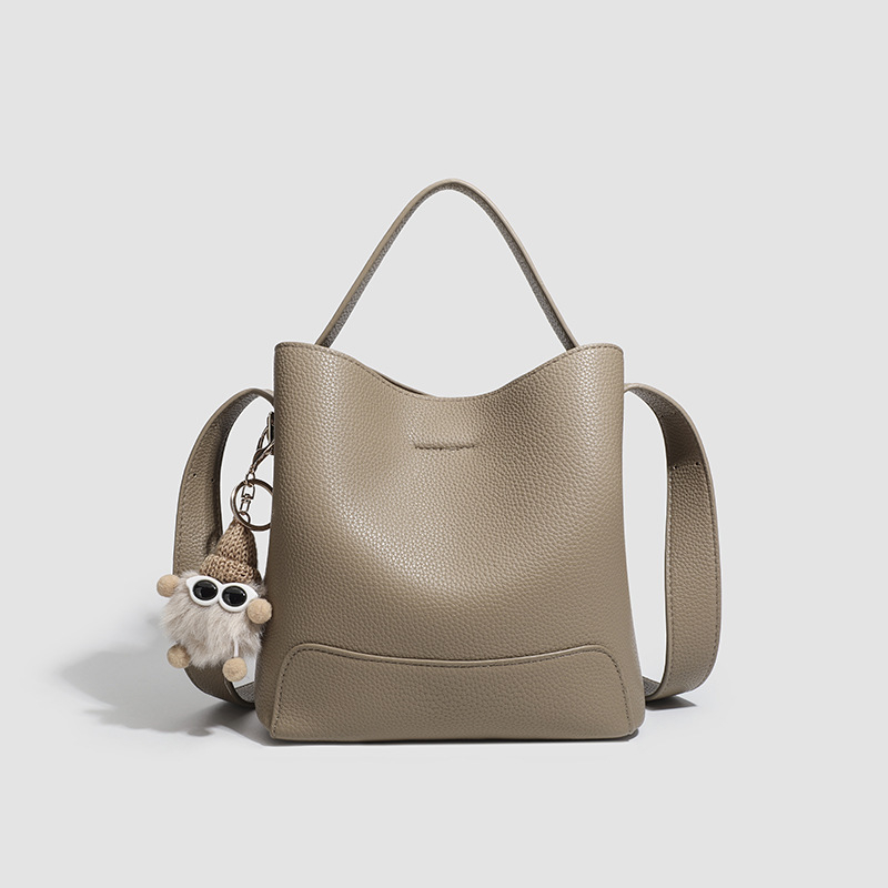 PU bucket torba s crossbody naramenicom, magnetsko zatvaranje, vertikalni kvadratni oblik, unutarnja džep