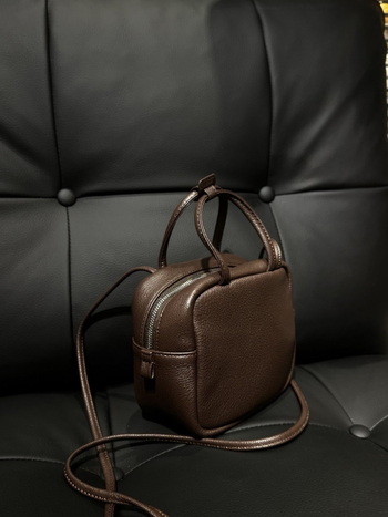 Mala kvadratna torbica od prave kože za žene, stilna torbica za ramena, višenamjenska kozmetička torbica, jednostavan crossbody stil