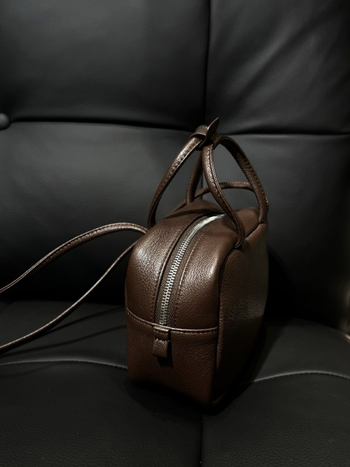Mala kvadratna torbica od prave kože za žene, stilna torbica za ramena, višenamjenska kozmetička torbica, jednostavan crossbody stil