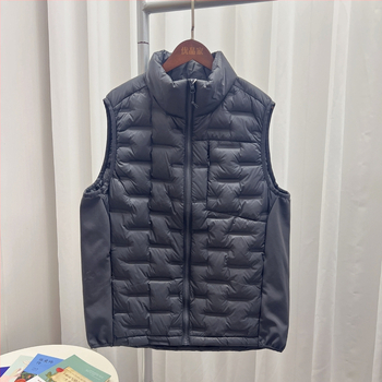 Мъжка пухена жилетка, найлонова тъкан, 86–90% пух, 39–48 g пълнеж, свободна кройка