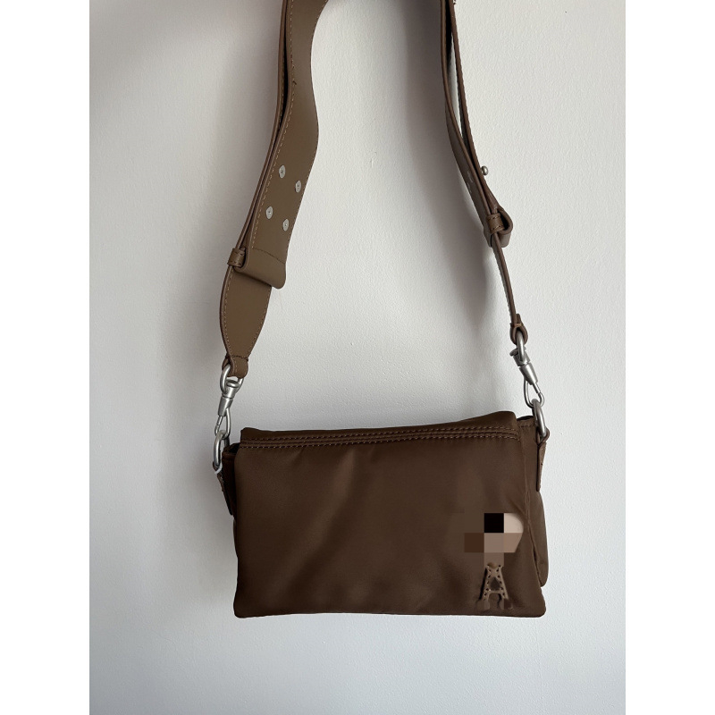 Amibag Flip-top torba za rameno, unisex stil, Oxford tkanina, kožna etiketa, srcolni ukras, podesiva naramenica, crossbody torba