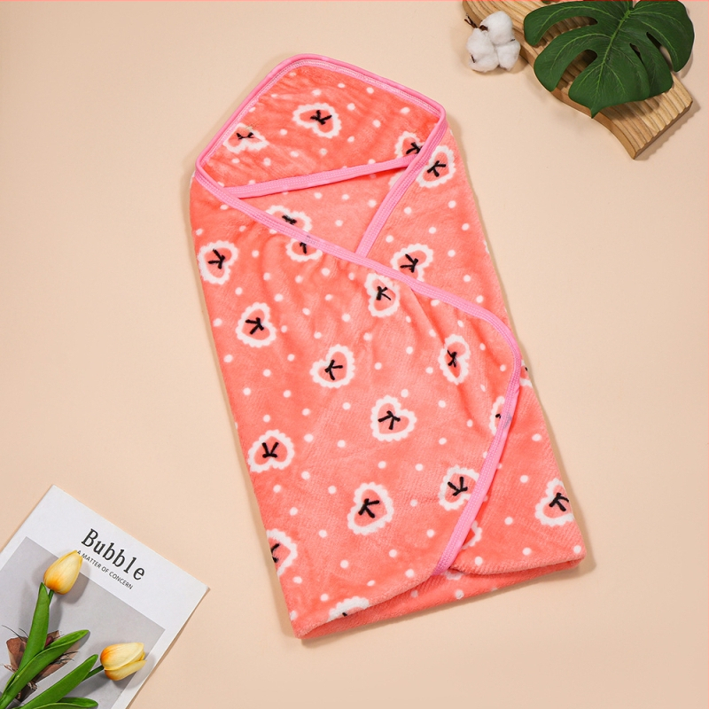 Dečka na objatie pre novorodenca s roztomilým potlačou na flaneli, výplň z polyesteru, látka polyester, hmotnosť do 0,5 kg, jar a jeseň, moderný minimalistický štýl