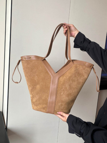 Ženska teksturirana bucket bag, ulični stil, PU, horizontalni kvadratni oblik, poliester podstava, unutarnji džepovi: skriveni džep sa zatvaračem, džep za telefon, džep za ID
