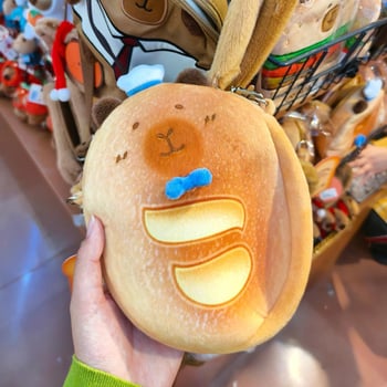 Crossbody torba s plišanim kapivarom — velur, ovalni oblik, zatvaranje zatvaračem, džep za mobitel, podstava od poliestera