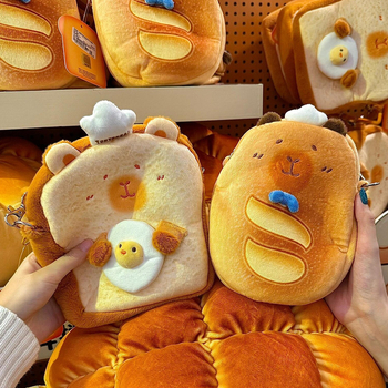 Crossbody torba s plišanim kapivarom — velur, ovalni oblik, zatvaranje zatvaračem, džep za mobitel, podstava od poliestera