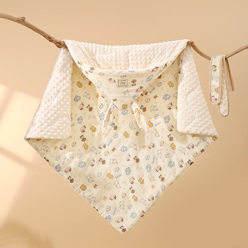 Detská deka s veľkými ušami zajačika, výplň bavlna; látka: 100% bavlna a gáza; hmotnosť do 0,5 kg; sezóna jar/jeseň; pre deti do 1 roka