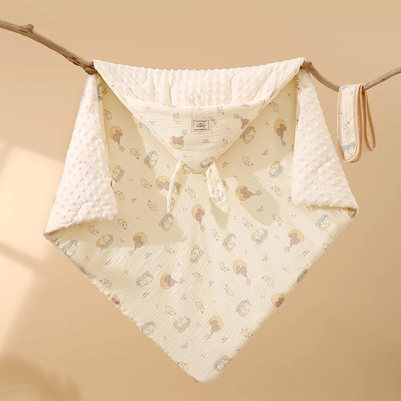 Detská deka s veľkými ušami zajačika, výplň bavlna; látka: 100% bavlna a gáza; hmotnosť do 0,5 kg; sezóna jar/jeseň; pre deti do 1 roka