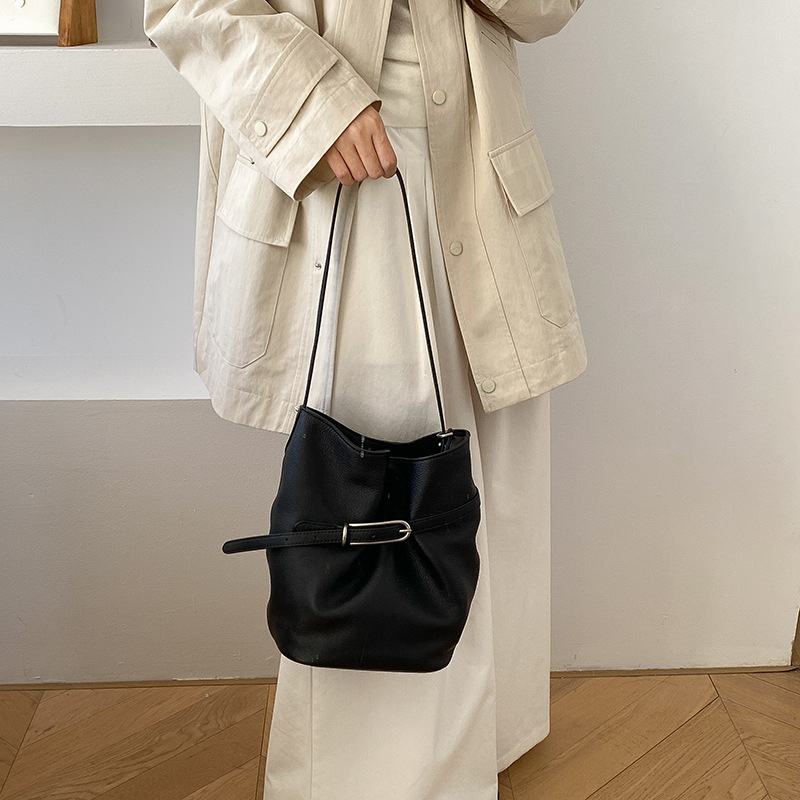 Bucket torba od prave kože s crossbody remenom, veliki kapacitet, svakodnevna uporaba, retro stil