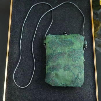 Torba za telefon u literarnom nacionalnom stilu, pamuk, vertikalno kvadratnog oblika, zatvaranje kukom, s jednom remenom