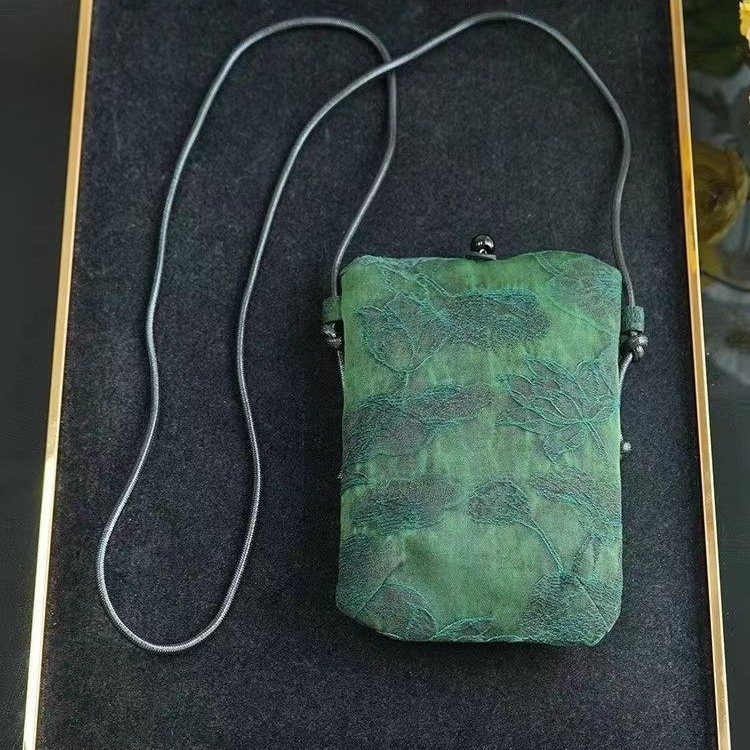 Torba za telefon u literarnom nacionalnom stilu, pamuk, vertikalno kvadratnog oblika, zatvaranje kukom, s jednom remenom