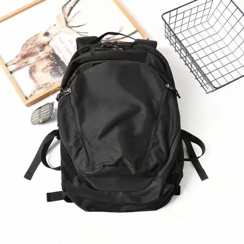 Outdoor putni ruksak 20–35L, pogodan za 14-inčni laptop, najlon, prozračan, zakrivljene naramenice
