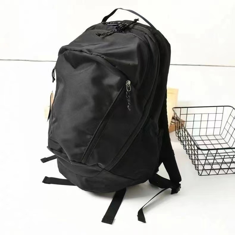 Outdoor putni ruksak 20–35L, pogodan za 14-inčni laptop, najlon, prozračan, zakrivljene naramenice