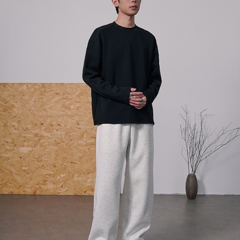 Ravne sportske hlače s Cupro vlaknom, srednji struk, debeli materijal, proljeće 2024