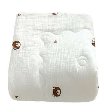 Detská prikrývka – 100% bavlna, polyesterové vyplnenie, celoročné použitie (jar–jeseň), vhodná pre dieťa do 14 rokov