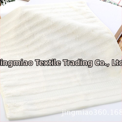 Detská utierka na tvár z bambusových vlákien, žakárová vlnitá štvorcová väzba, 50–80 g, 85% bambusové vlákno