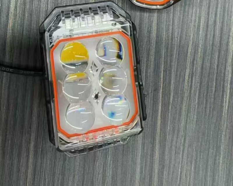 LED prednje svjetlo za motocikl s trostrukim dizajnom četverolistne detelje, 3000 lm, 20 W, 12-80 V, IP67