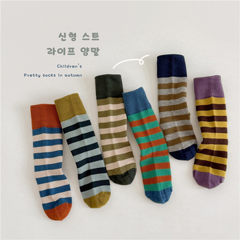 Gyermekeknek szóló színblokkolt pamut zokni, koreai stílusú csíkos, középmagas, uniszex, 80.2% pamut, őszi 2025