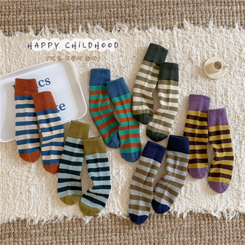 Gyermekeknek szóló színblokkolt pamut zokni, koreai stílusú csíkos, középmagas, uniszex, 80.2% pamut, őszi 2025