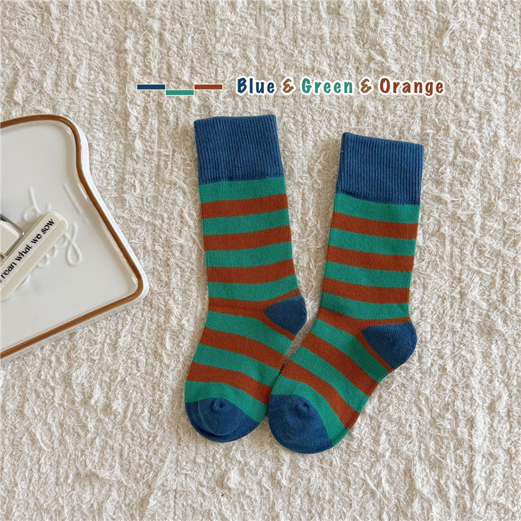 Gyermekeknek szóló színblokkolt pamut zokni, koreai stílusú csíkos, középmagas, uniszex, 80.2% pamut, őszi 2025