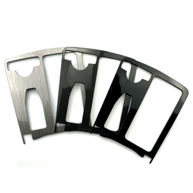 Dekorativni panel za držač čaša u središnjoj konzoli za Mercedes-Benz C-Class W204 (2008–2014) • Materijal: Plastika • Model: Armrest box • Kompatibilnost: Mercedes-Benz C-Class W204