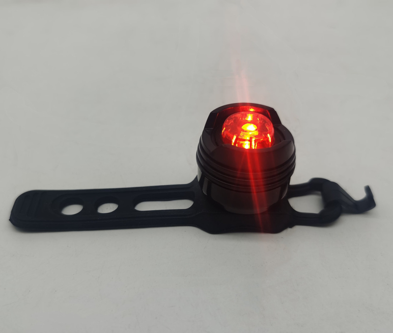 Stražnja svjetiljka za bicikl sa trakom za pričvršćivanje, svjetlo u obliku žabe za noćnu vožnju MTB-om