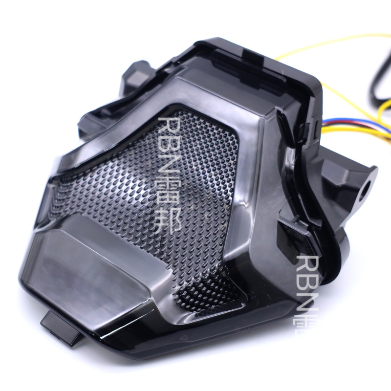 Zadnja svjetlost motocikla, model RBNWD-026, 1W LED, 12V, kompatibilno s DC-12V univerzalom i Yamahom