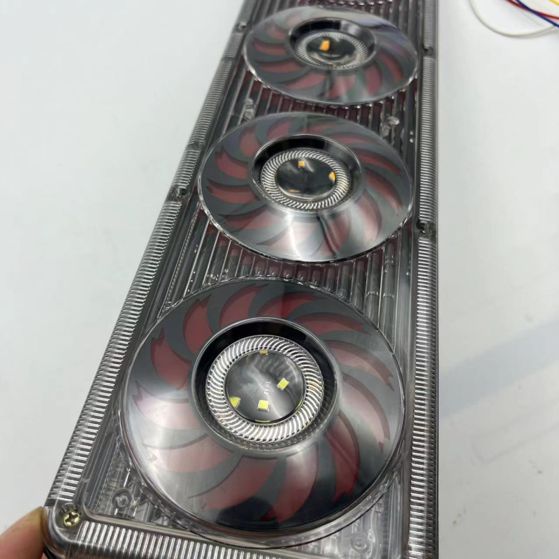 LED kamion hátsó lámpa, univerzális 24V, 29,88W, 10000 lm, élettartam 50000 óra