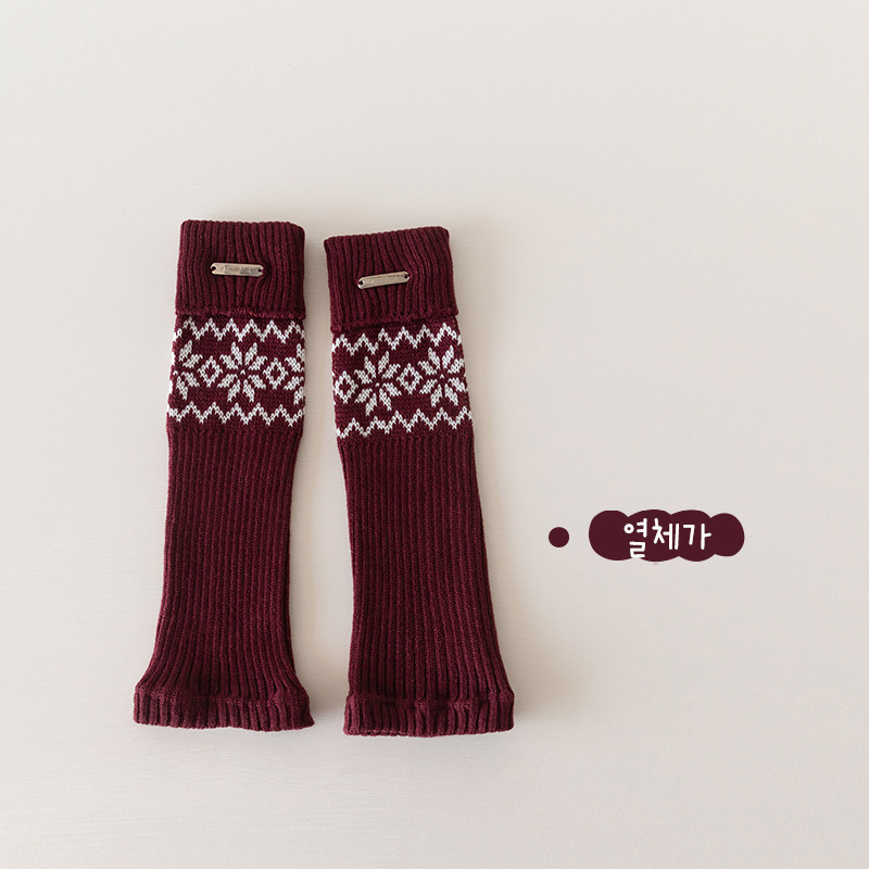 Gyerek zokni - hosszú cső, vastag, kötött, comb-pamutból (combed pamut), retro Fair Isle stílus, lányoknak 3–8 év, tavasz-ősz-tél.