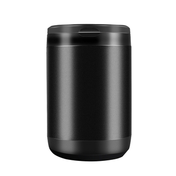 Αυτοκινητικό τασάκι με καπάκι και εσωτερικό κάδο από ανοξείδωτο χάλυβα — σώμα από κράμα αλουμινίου, γυαλιστερό φινίρισμα, 200 g