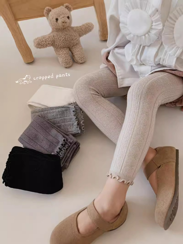 Lányoknak szóló harisnya - Jacquard kötés, combed cotton, 82% pamut, lélegző, 3–8 éves korosztály